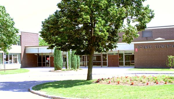 Holmes Elementary School Holmes Elementary School
